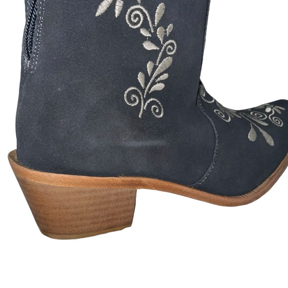 Agave Sky Jasmine Cowgirl Blue Grey w/Cream Stitch Mid-Calf Suede Boot Size 8.5 - Picture 14 of 16